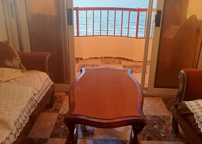 اول شرفة على الشاطئ
